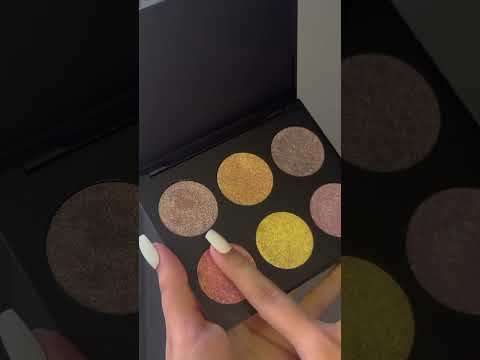 Starcrush pressed shimmer eyeshadow palette with 6 glitter shades
Bridal glitter eyeshadow palette high shine shimmer
Chunky pressed shimmer palette Pakistan